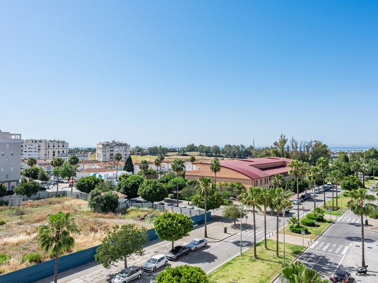 Apartment for Sale in Nueva Andalucía, Malaga 16
