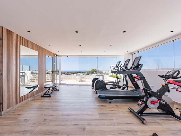 Apartment for Sale in Nueva Andalucía, Malaga 32