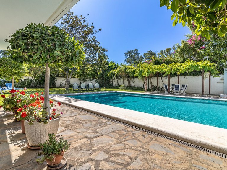 Villa for Sale in New Golden Mile, Malaga 29