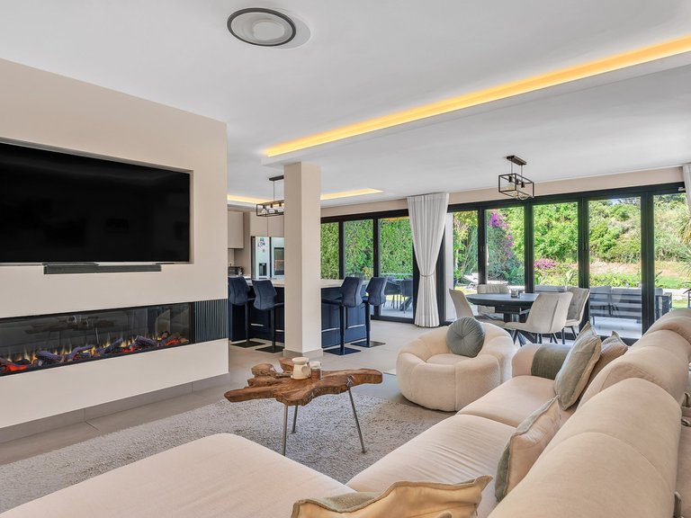 Villa for Sale in Guadalmina Alta, Malaga 2