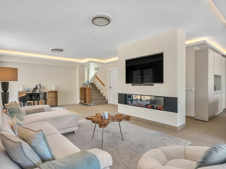 Villa for Sale in Guadalmina Alta, Malaga 4