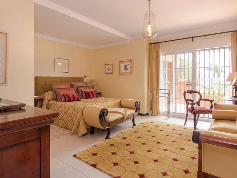 Villa for Sale in Inland La Cala Golf, Malaga 11