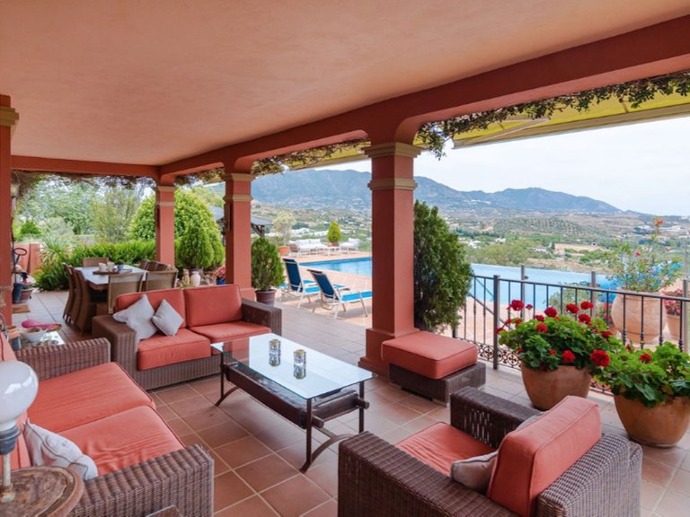 Villa for Sale in Inland La Cala Golf, Malaga 2