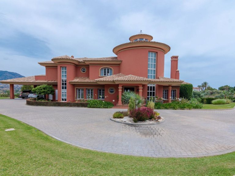 Villa for Sale in Inland La Cala Golf, Malaga 21