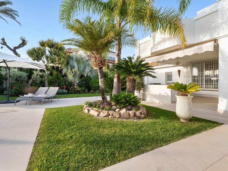 Villa for Sale in Elviria, Malaga 14