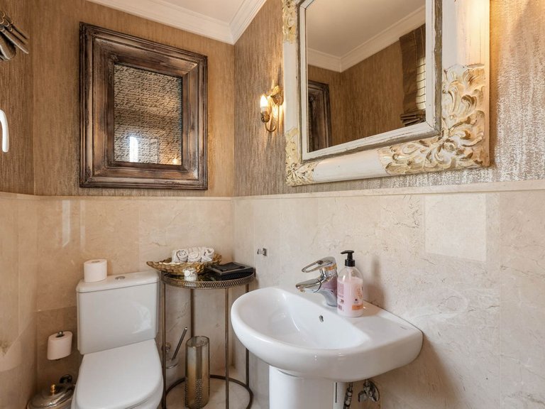 Villa for Sale in Elviria, Malaga 39