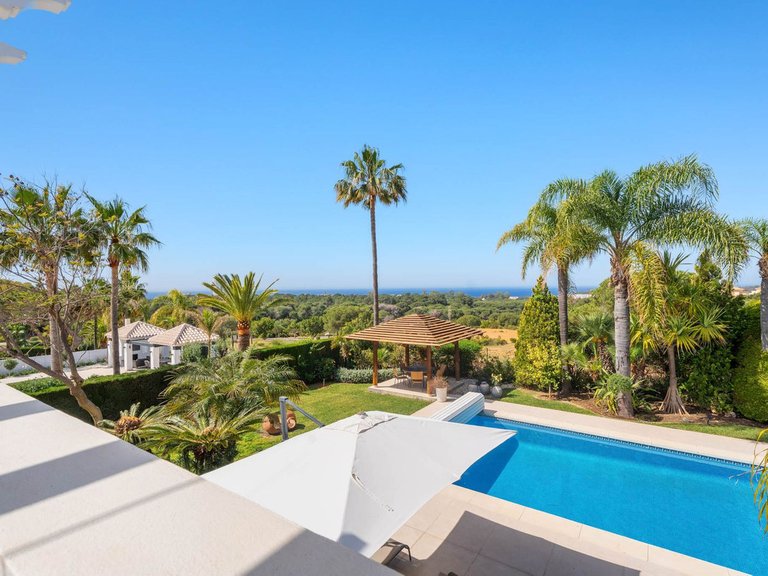 Villa for Sale in Elviria, Malaga 6