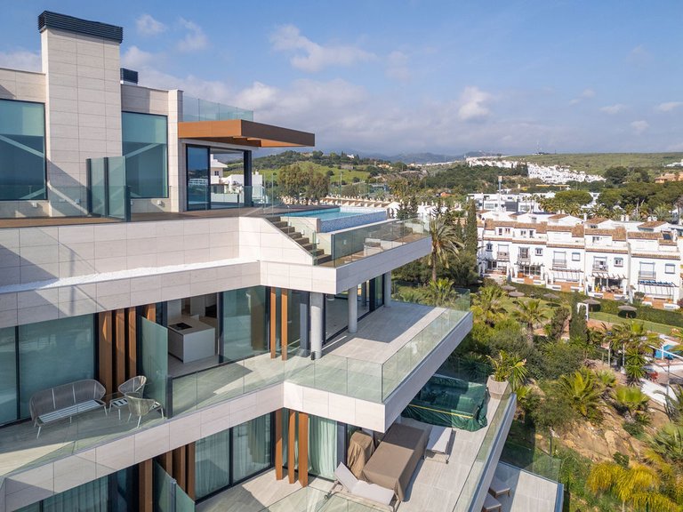 Apartment for Sale in Estepona, Malaga 38