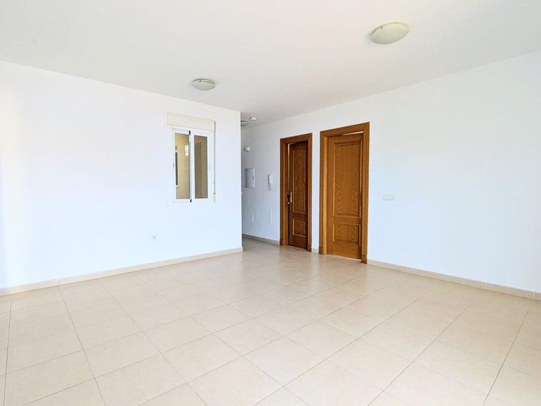 Apartment for Sale in Las Lagunas, Malaga 11