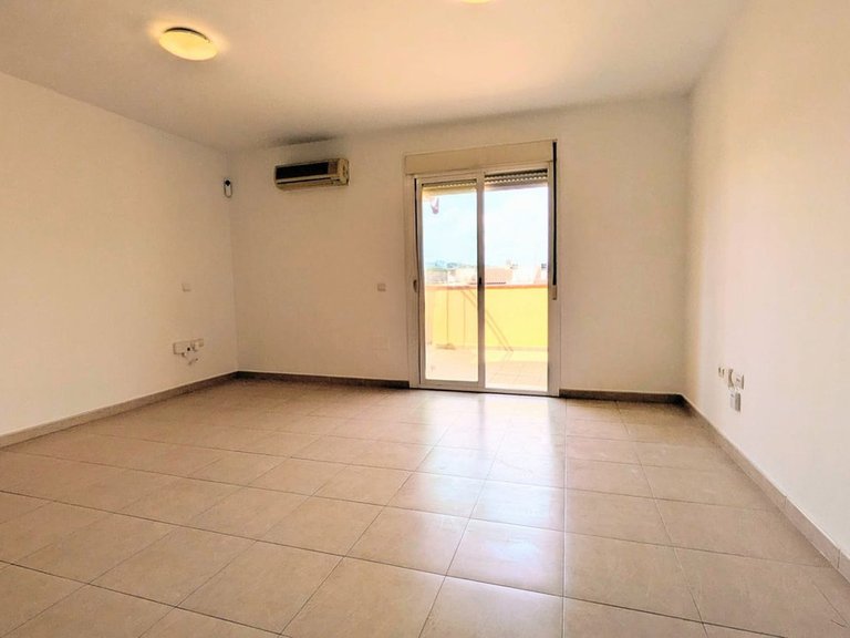 Apartment for Sale in Las Lagunas, Malaga 12