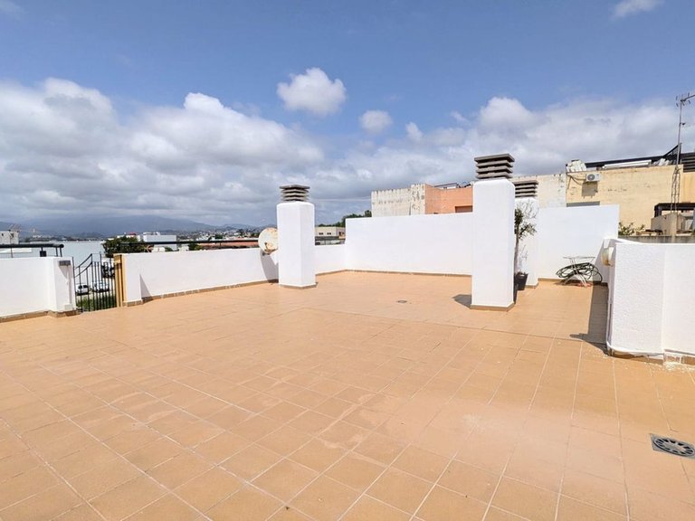 Apartment for Sale in Las Lagunas, Malaga 17