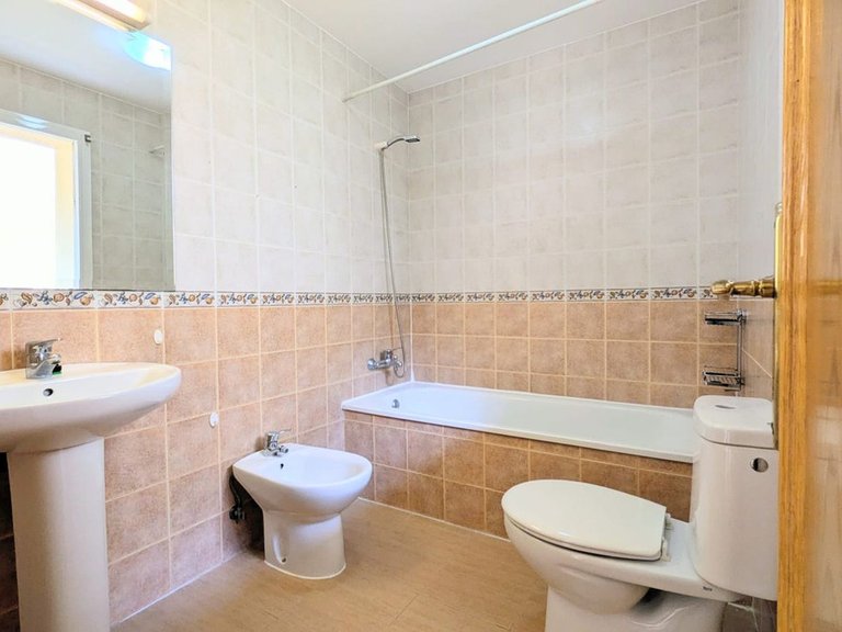 Apartment for Sale in Las Lagunas, Malaga 20