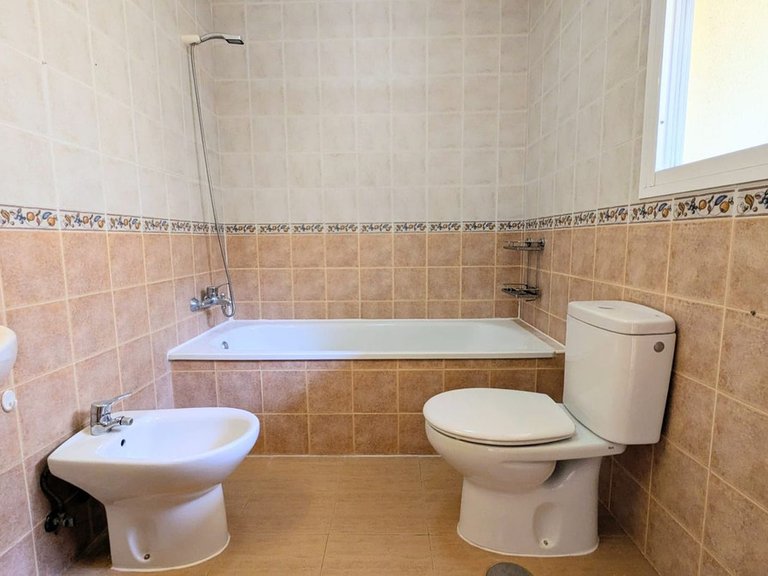 Apartment for Sale in Las Lagunas, Malaga 21
