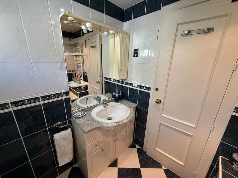 Apartment for Sale in Las Chapas, Malaga 24
