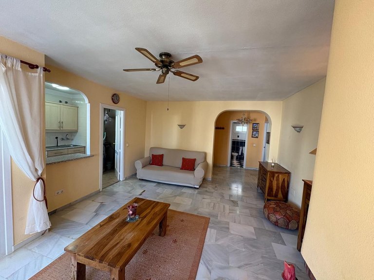 Apartment for Sale in Las Chapas, Malaga 8