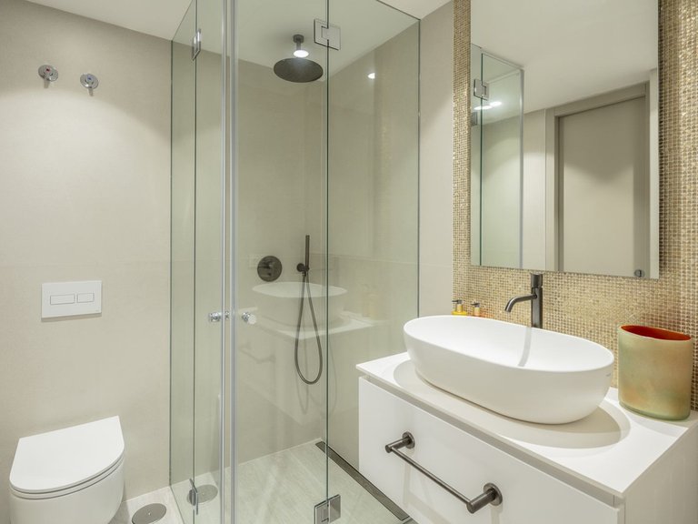 Apartment for Sale in The Golden Mile, Malaga 4