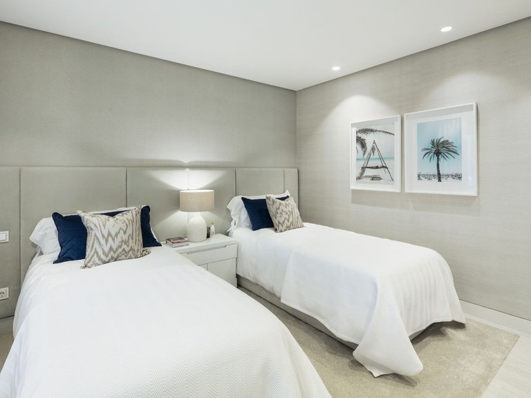 Apartment for Sale in The Golden Mile, Malaga 7