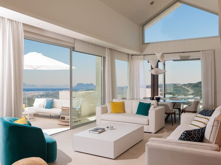 Penthouse for Sale in Benahavís, Malaga 3