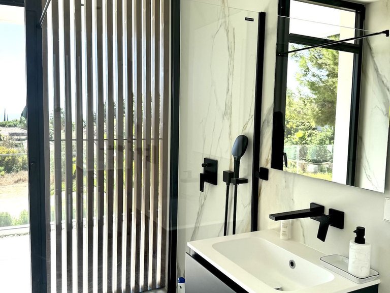 Villa for Sale in Nagüeles, Malaga 13