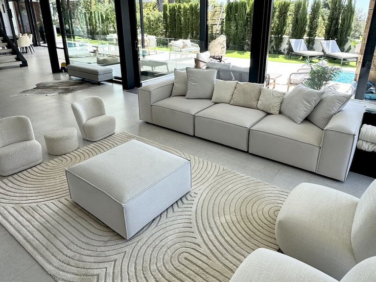 Villa for Sale in Nagüeles, Malaga 14