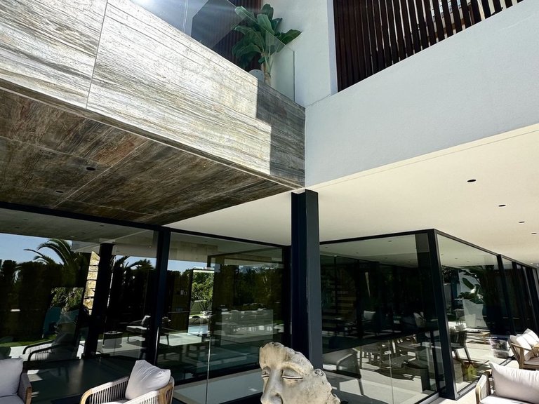 Villa for Sale in Nagüeles, Malaga 3