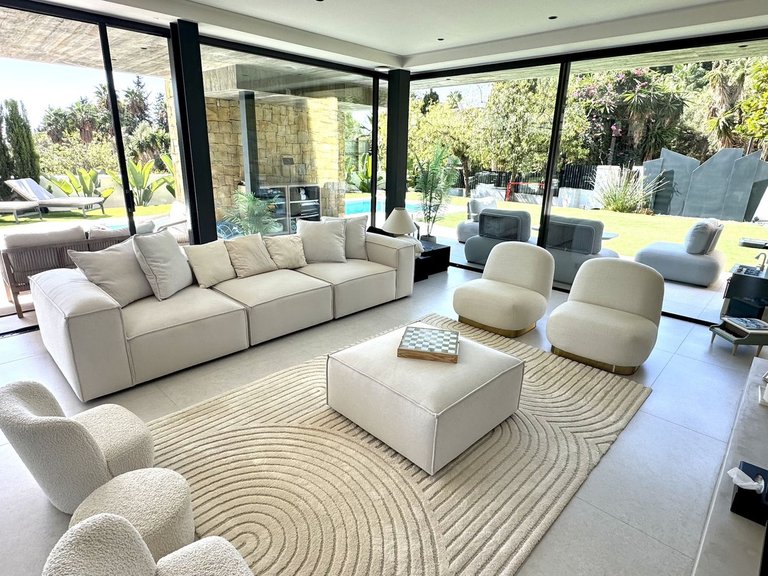 Villa for Sale in Nagüeles, Malaga 9