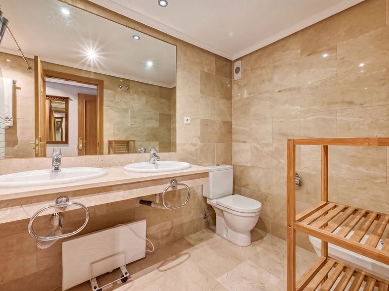 Apartment for Sale in Carib Playa, Malaga 13