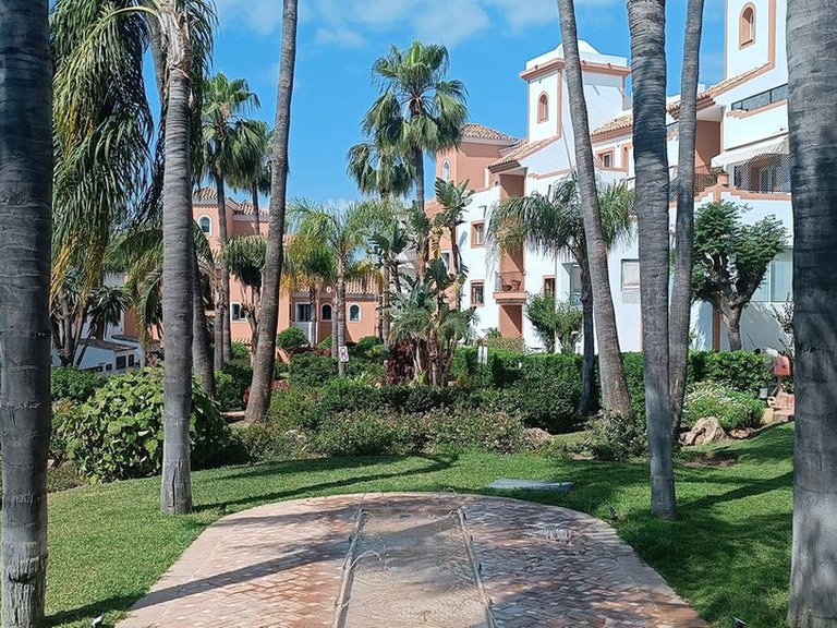 Apartment for Sale in Guadalmina Alta, Malaga 28
