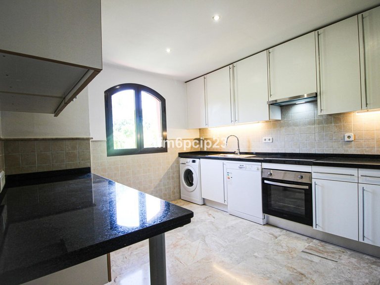Apartment for Sale in Estepona, Malaga 4