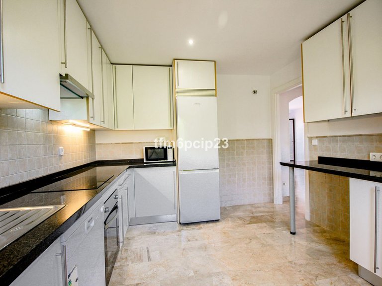 Apartment for Sale in Estepona, Malaga 5