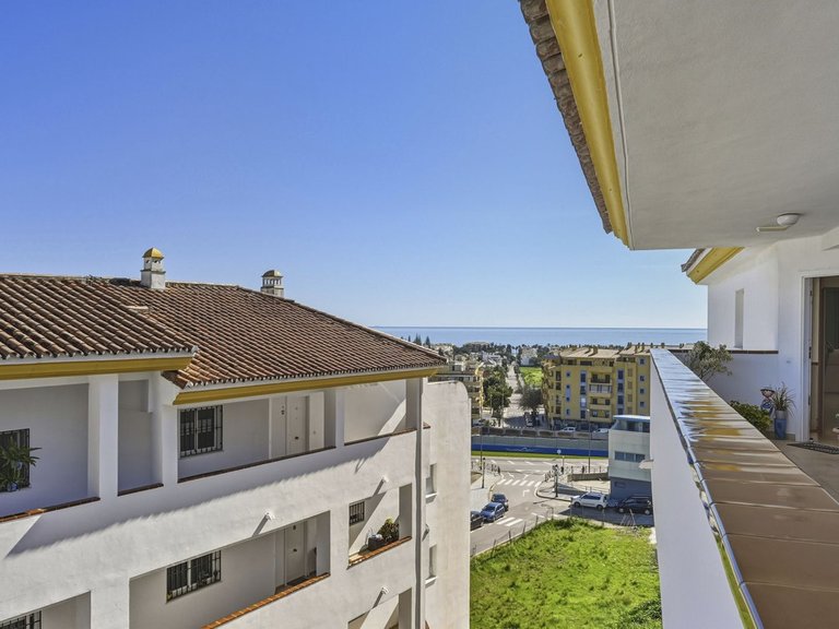 Apartment for Sale in San Pedro De Alcántara, Malaga 14