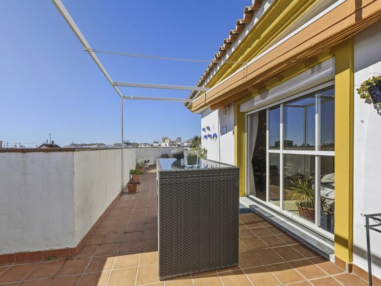 Apartment for Sale in San Pedro De Alcántara, Malaga 17
