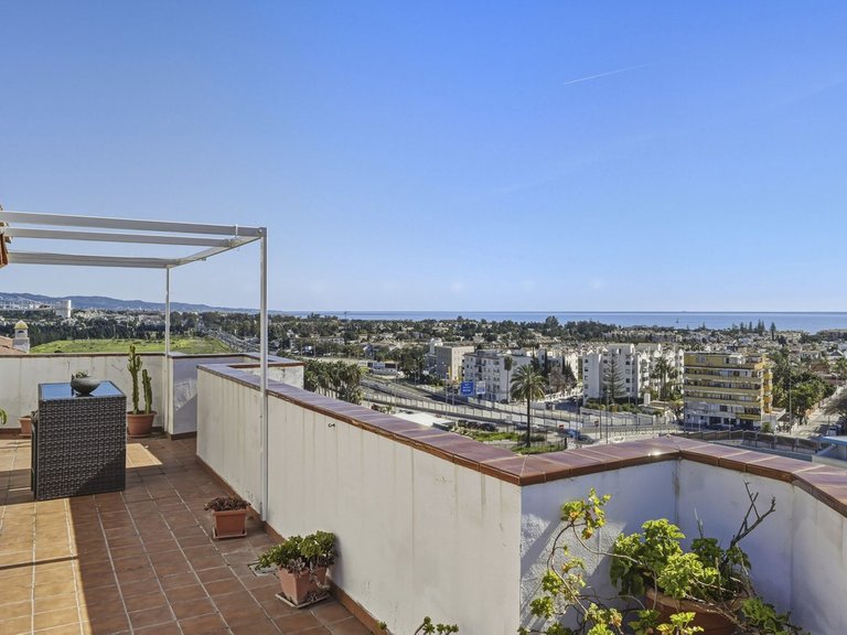 Apartment for Sale in San Pedro De Alcántara, Malaga 2