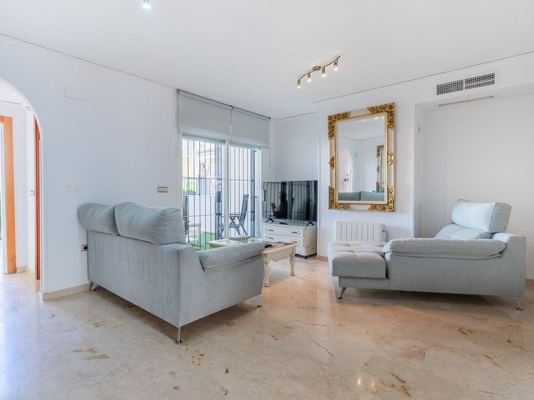 Villa for Sale in El Rosario, Malaga 4