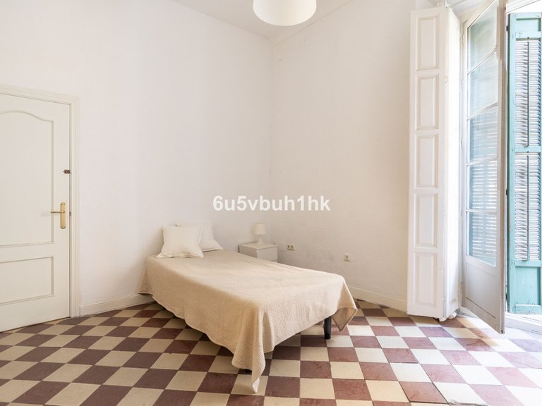 Apartment for Sale in Málaga, Malaga 13