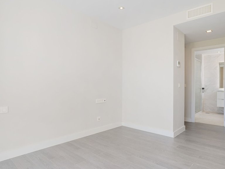 Apartment for Sale in El Chaparral, Malaga 25