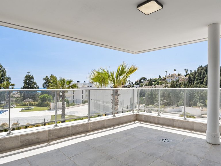 Apartment for Sale in El Chaparral, Malaga 5