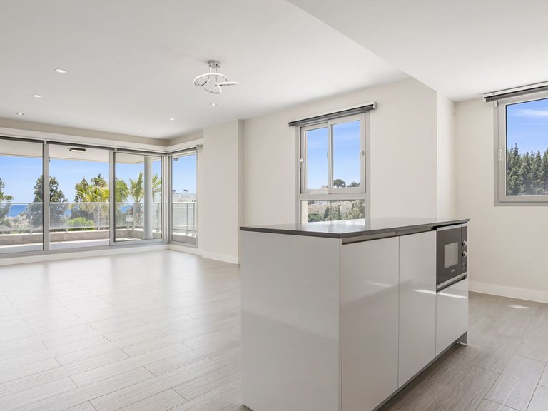 Apartment for Sale in El Chaparral, Malaga 8