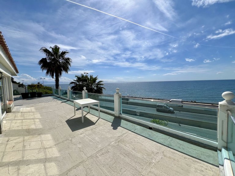 Villa for Sale in El Chaparral, Malaga 11