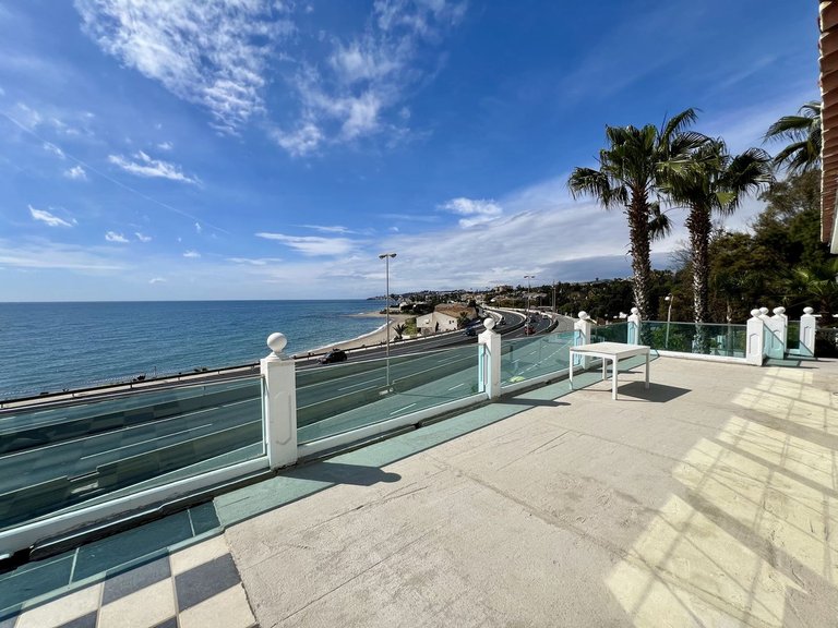 Villa for Sale in El Chaparral, Malaga 13