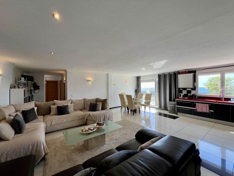Villa for Sale in El Chaparral, Malaga 24