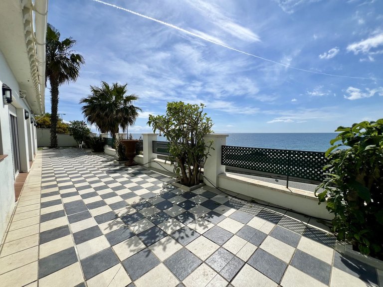 Villa for Sale in El Chaparral, Malaga 29
