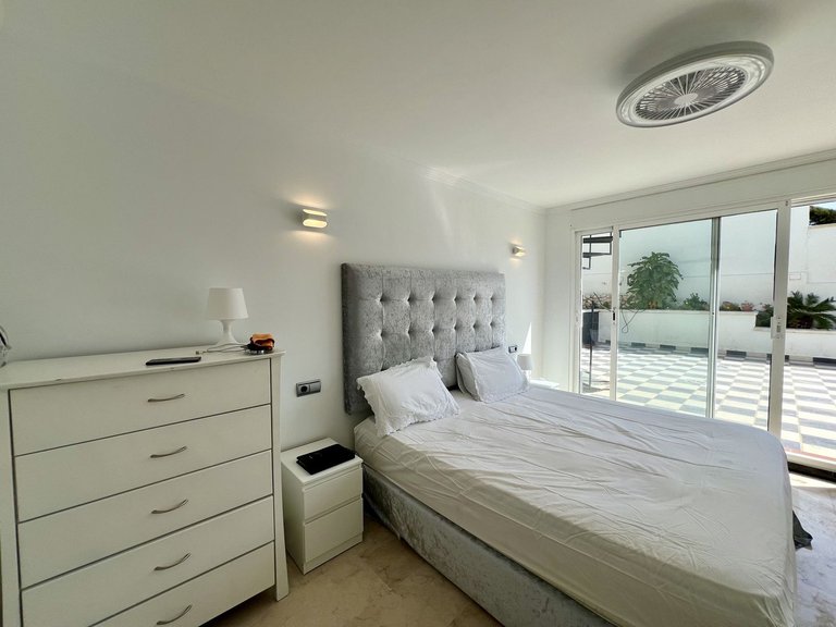 Villa for Sale in El Chaparral, Malaga 40