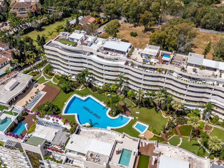 Apartment for Sale in Puerto Banús, Malaga 29