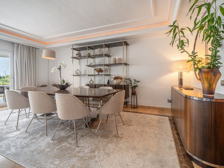 Apartment for Sale in Puerto Banús, Malaga 3