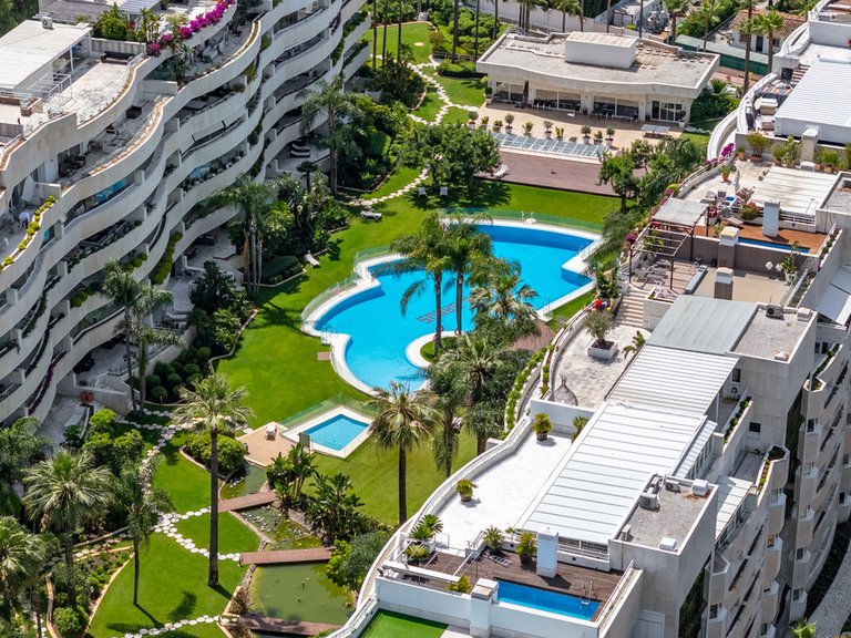 Apartment for Sale in Puerto Banús, Malaga 30