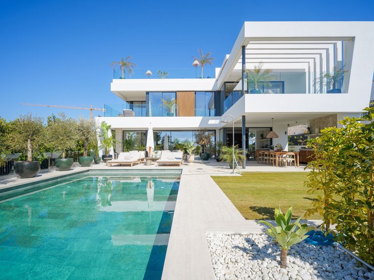 Villa for Sale in Marbesa, Malaga 1