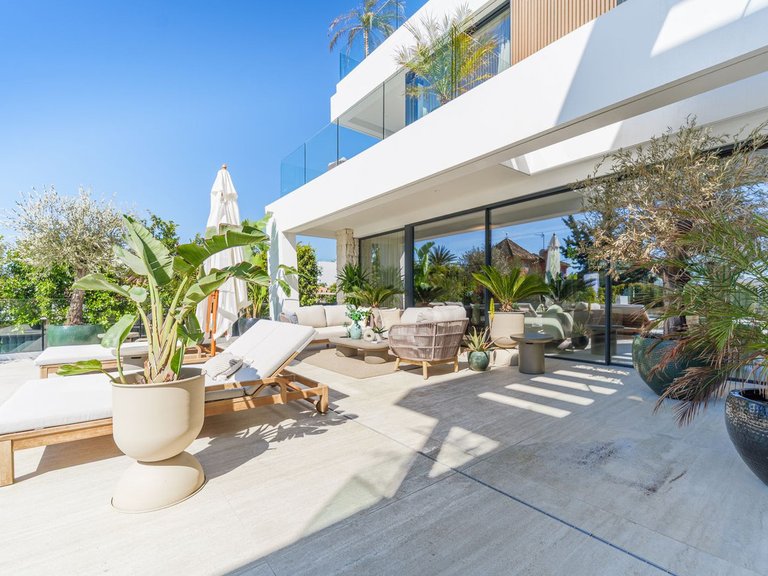 Villa for Sale in Marbesa, Malaga 19