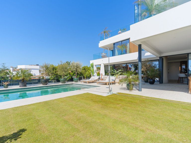 Villa for Sale in Marbesa, Malaga 2