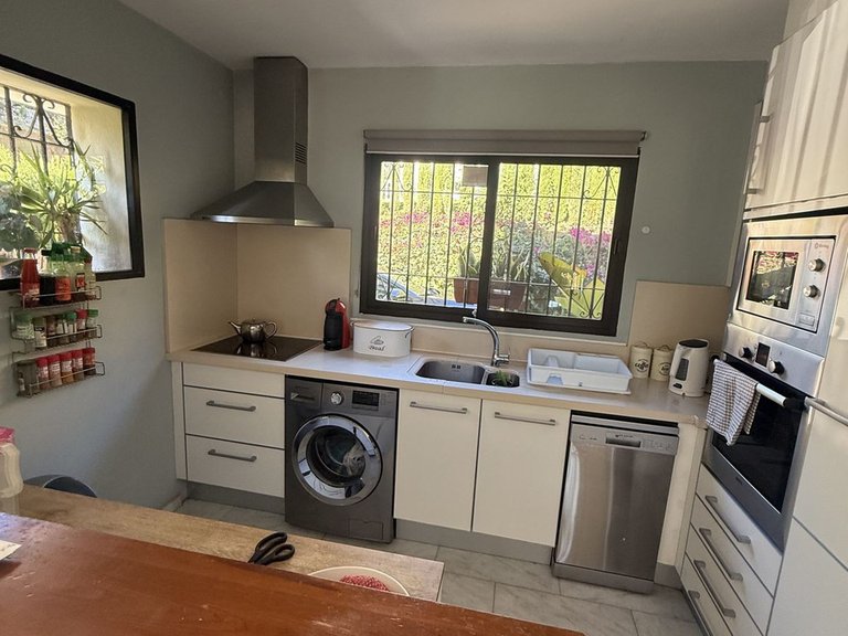 Villa for Sale in Calahonda, Malaga 26